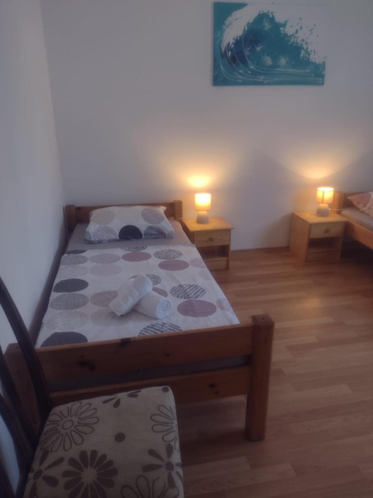 Spacious Apartment With Parking&Garden Marčana Kültér fotó