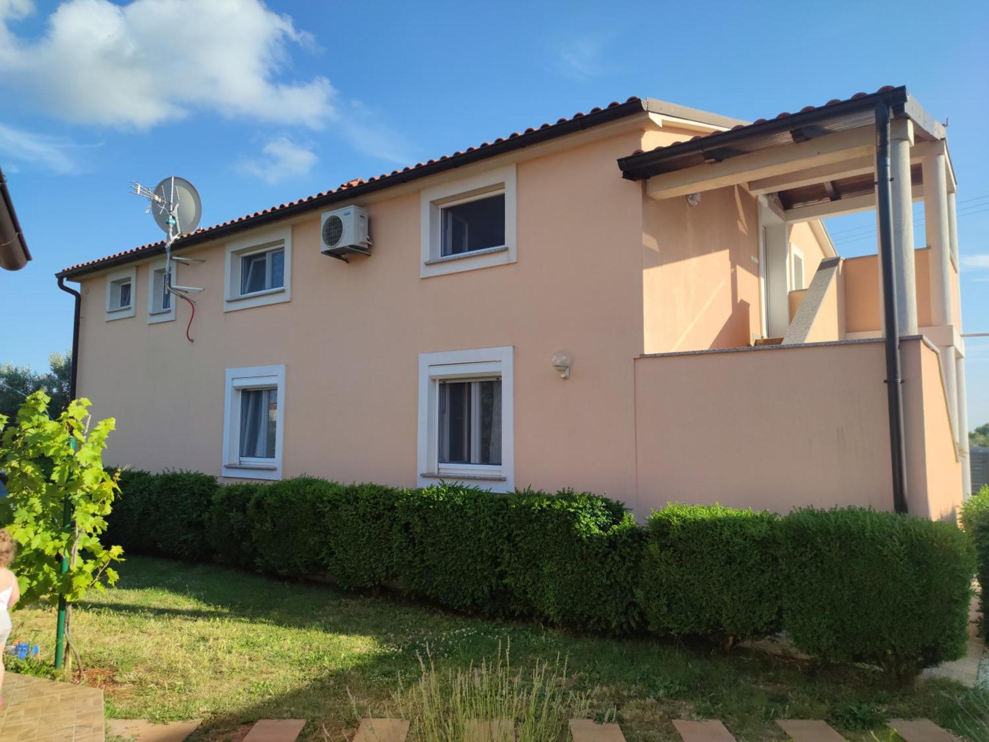 Spacious Apartment With Parking&Garden Marčana Szoba fotó